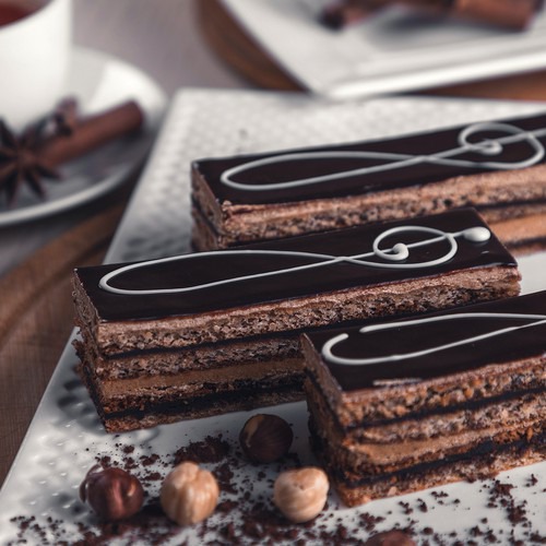 Chocolate Pastry (8 Pcs)